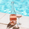 Spumante Rosé del Lago di Garda aperitivo in piscina